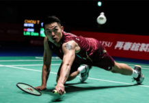 Lin Dan is struggling to maintain his composure during a high intensity match. (photo: AFP)