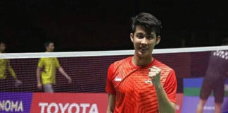 Loh Kean Yew of Singapore reacts after his Thailand Masters match against Lin Dan.