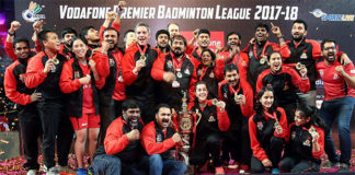 Carolina Marin and the Hyderabad Hunters celebrate winning the 2017-2018 Vodafone Premier Badminton League (PBL) title. (photo: PBL)