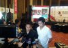 Hendra Setiawan and Markis Kido (left) talk to the media.