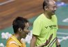 Hendrawan (right) and Lee Chong Wei are laughing during a training session (photo: Utusan/Irwan Majid)