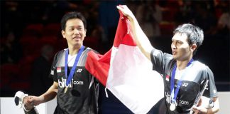 Mohammad Ahsan/Hendra Setiawan beat Lee Yong Dae/Ko Sung Hyun to win the 2013 Indonesia Open.