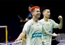 Ong Yew Sin/Teo Ee Yi celebrate after winning the third point for Malaysia over Chinese Taipei. (photo: Shi Tang/Getty Images)