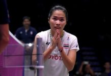 Ratchanok Intanon inspires other Thailand women's shuttlers to do well in the Uber Cup semi-final. (photo: AFP)