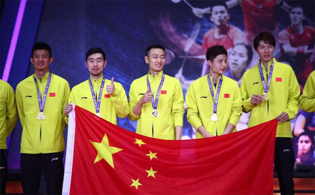 The Chinese shuttlers celebrate their country's 10th Thomas Cup title. (photo: AP)