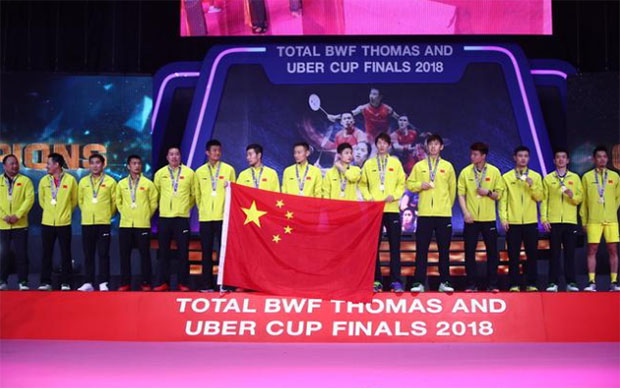 The Chinese shuttlers celebrate their country's 10th Thomas Cup title. (photo: AP)