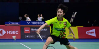 Goh Jin Wei scores a point for Malaysia in the Uber Cup tie between Malaysia and Denmark. (photo: Shi Tang/Getty Images)