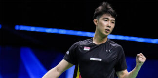 Loh Kean Yew pumps his fist after beating Anthony Sinisuka Ginting in the tie between Singapore and Indonesia. (photo: Shi Tang/Getty Images)