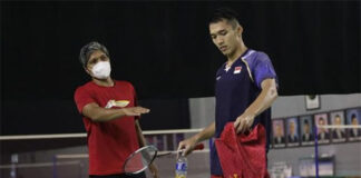 Jonatan Christie (R) is training hard before the Tokyo Olympics. (photo: PBSI)