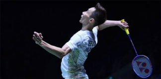 Should Lee Chong Wei reach his top form early and win his seventh Indonesia Open, or should he reserve his best for the World Championships and the Asian Games? (photo: AFP)