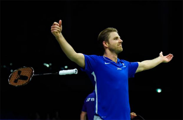 Brice Leverdez vs. Lee Chong Wei. (photo: AP)