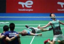 Aaron Chia/Soh Wooi Yik celebrate after clinching the match-point. (photo: Toru Hanai/Getty Images)