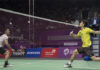 Jonatan Christie plays Chou Tien Chen in the 2018 Asian Games final. (photo: AFP)