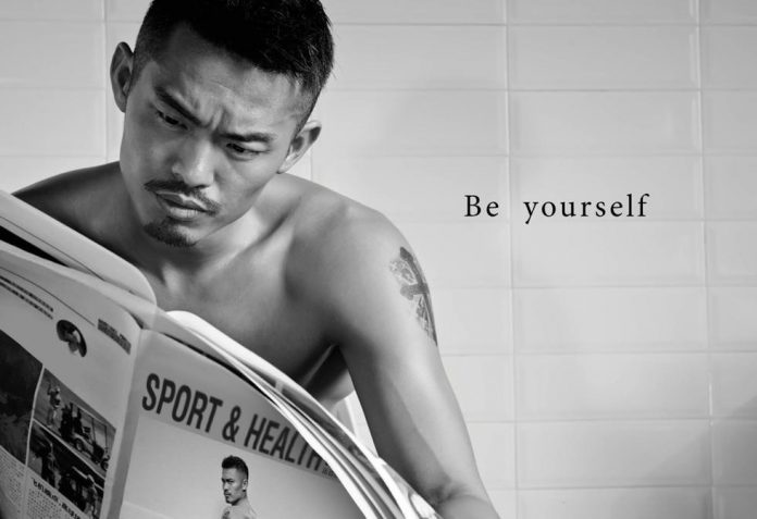 Lin Dan displays smoking hot body to promote his own line of underwear collection