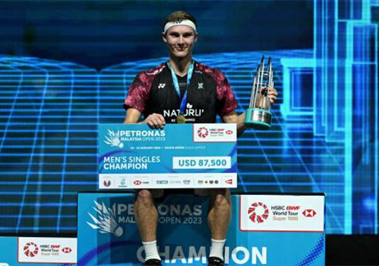 Congratulations to Viktor Axelsen for winning the 2023 Malaysia Open. (photo: AFP)