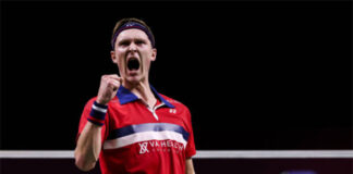 Viktor Axelsen eyes second men's singles title in two weeks in Toyota Thailand Open final. (photo: Shi Tang/Getty Images)