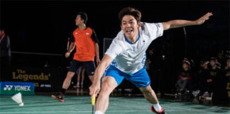 Hope everything will be fine for Lee Yong-Dae (white shirt). (photo: AFP)