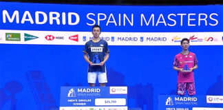 Kenta Nishimoto and Kanta Tsuneyama pose for a picture during the Madrid Spain Masters awards ceremony. (photo: YouTube)